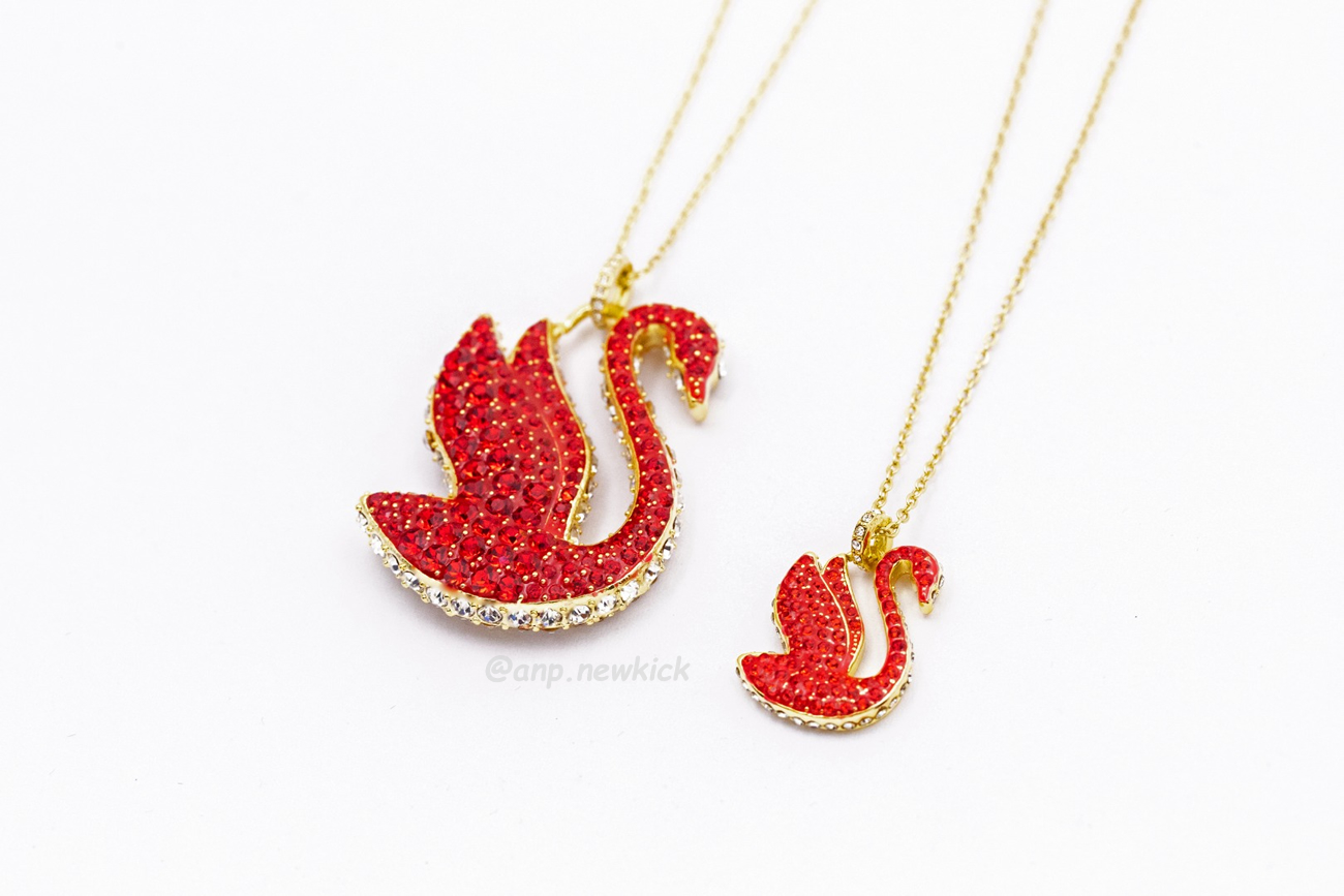 Swarovski New Year Swan Collection (2) - www.newkick.vip